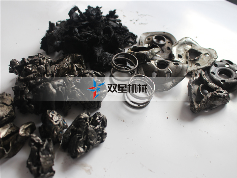 機油濾芯粉碎機設(shè)備多少錢？一套設(shè)備有多少錢？