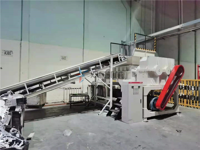 雙軸撕碎機(jī)和單軸撕碎機(jī)什么區(qū)別，功能上有什么不同？