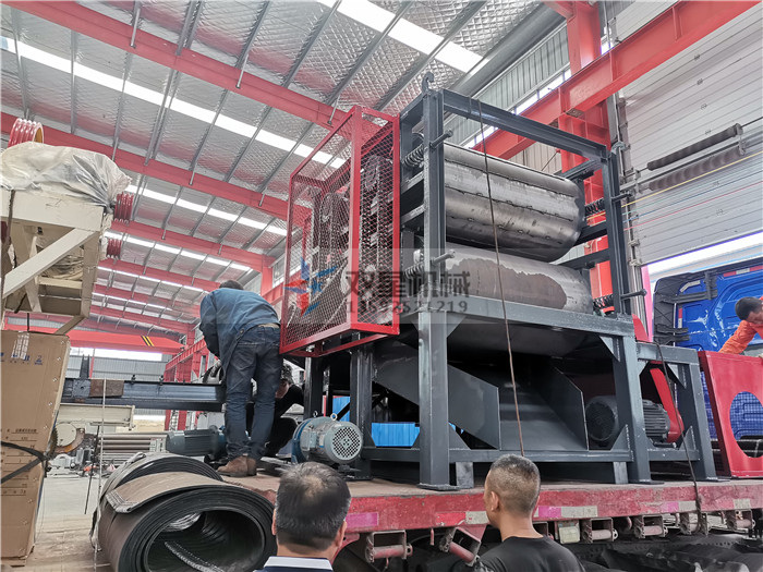 易拉罐壓扁機(jī)發(fā)貨