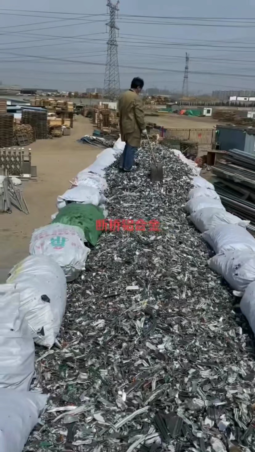 山東路友裝備一直在路上，各部門(mén)環(huán)環(huán)緊扣，為再生資源行業(yè)發(fā)展助力