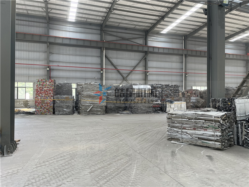 鞏義皓星機械機械新型易拉罐破碎機設(shè)備